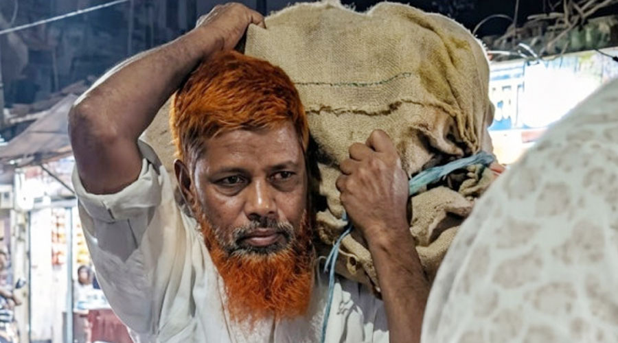 রাস্তায় পড়ে ছিল এসএসসি পরীক্ষার ২৬৮টি উত্তরপত্র, ঘটনা কী?