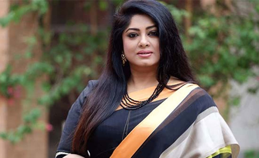 যুক্তরাষ্ট্রে কন্ট্র্যাক্ট ম্যারেজ করলেন দেশের জনপ্রিয় অভিনেত্রী