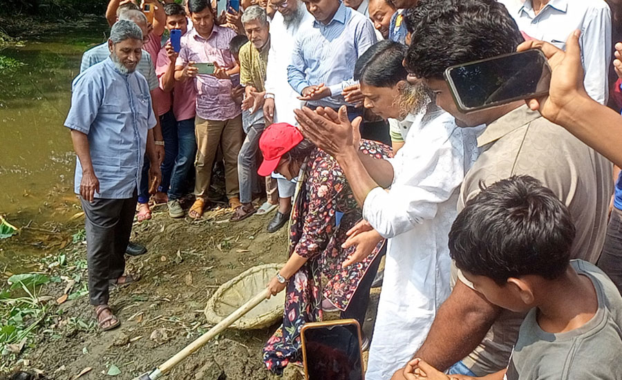দেশকে পুনরুদ্ধারে বর্তমান সরকার নিরলসভাবে কাজ করে যাচ্ছে - প্রতিমন্ত্রী ফারজানা শারমীন পুতুল