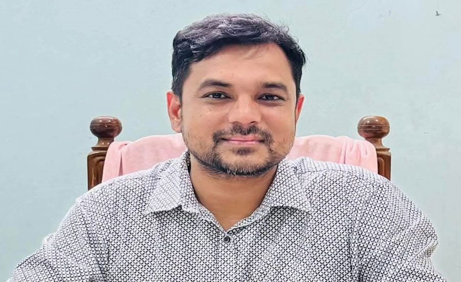 সাভারের বিতর্কিত সাব-রেজিস্ট্রার জাকিরকে অপসারণ 