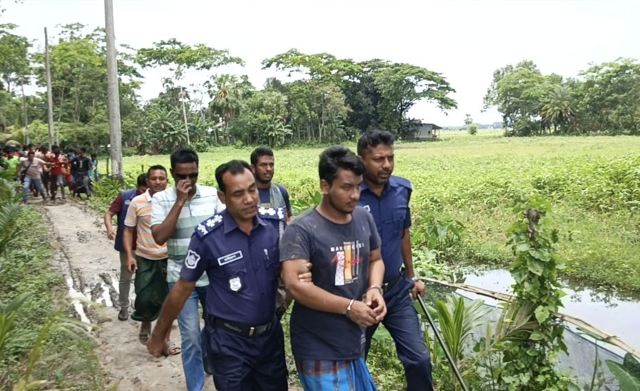 রাঙ্গাবালীতে শিশুকে বলাৎকারের অভিযোগ, শিক্ষক আটক