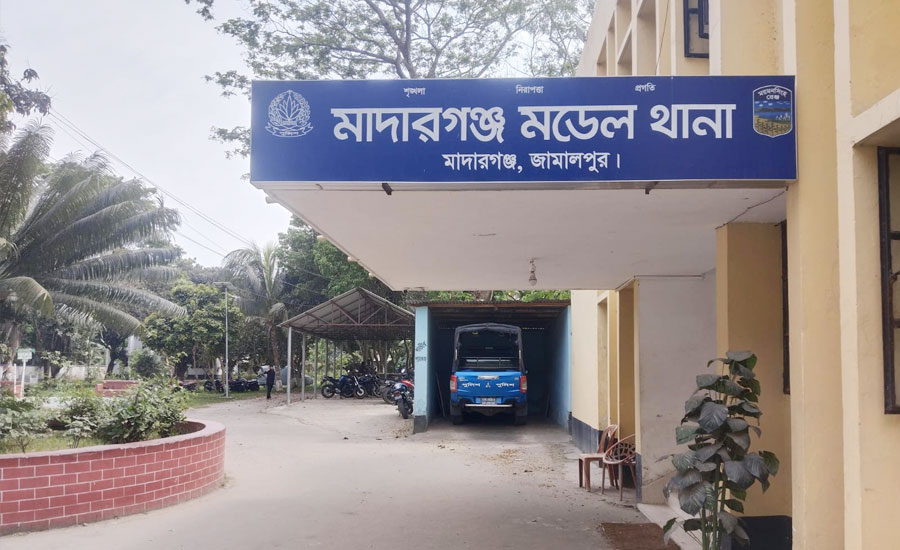 মাদারগঞ্জে ​তালাক নিয়ে ঘরে ফেরার পরই বিদ্যুৎস্পৃষ্টে প্রাণ গেল গৃহবধূর!