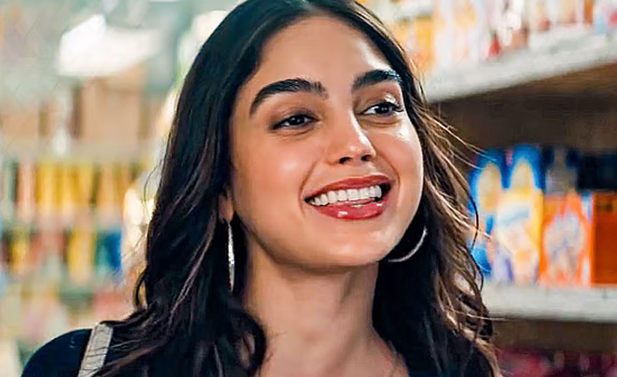 ইসরায়েলের গণহত্যা নিয়ে কথা বলে সিনেমা থেকে বাদ পড়েন এই অভিনেত্রী