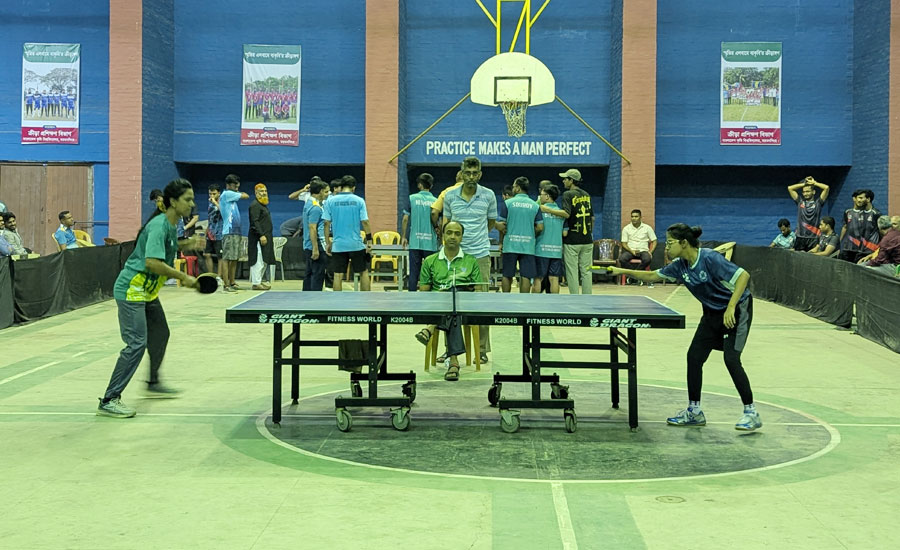 বাকৃবিতে আন্তঃবিশ্ববিদ্যালয় ব্যাডমিন্টন-টেবিল টেনিস প্রতিযোগিতা দ্বিতীয় দিনে৩৩টি বিশ্ববিদ্যালয়ের লড়াই 