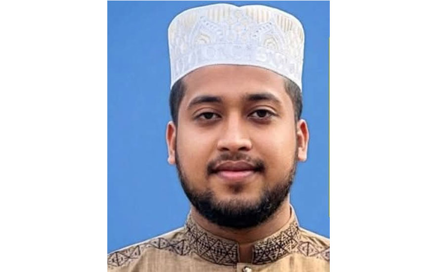 পত্নীতলায় কুড়িয়ে পাওয়া ২ লাখ টাকা মালিককে ফেরত দিলেন কাওসার