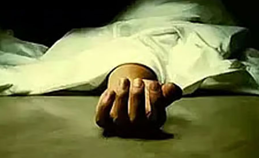 সাতক্ষীরায় দুর্বৃত্তরা এক ব্যক্তিকে কুপিয়ে লাশ পুকুরে ফেলে রেখে গেছে