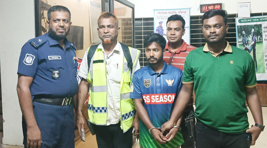 বাগমারায় ডিপ টিউবওয়েলের বৈদ্যুতিক মিটার চুরি চক্রের সদস্য গ্রেপ্তার, উদ্ধার ১৪টি মিটার