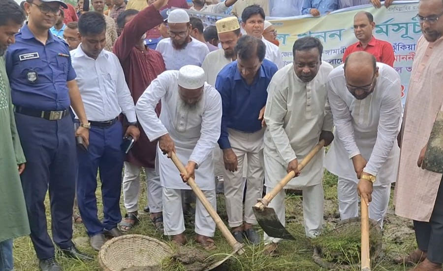 ঝুঁকিয়া খালে খননকাজ শুরু, বদলাবে সেচব্যবস্থা ও কৃষি উৎপাদন