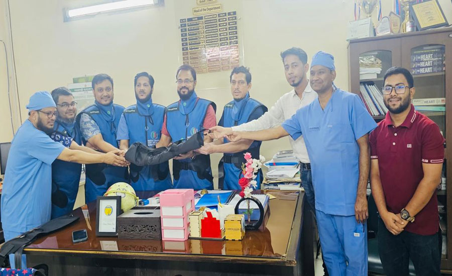 আন্তর্জাতিক মানের ৬টি অত্যাধুনিক রেডিয়েশন প্রটেকশন শিল্ড উপহার  