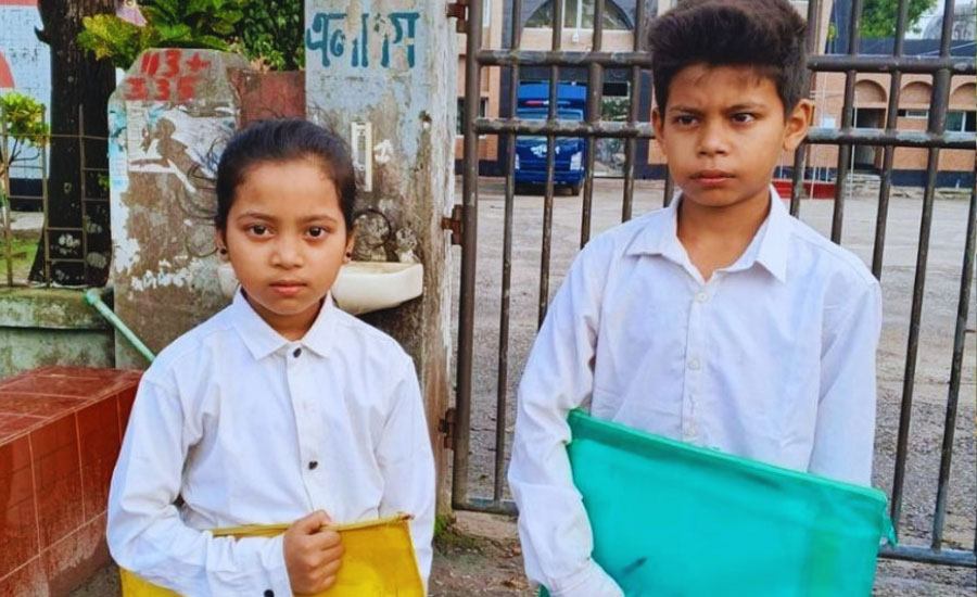 দুধের শিশুসহ মা কারাগারে, জেলগেটে দাঁড়িয়ে ছিল অবুঝ দুই সন্তান