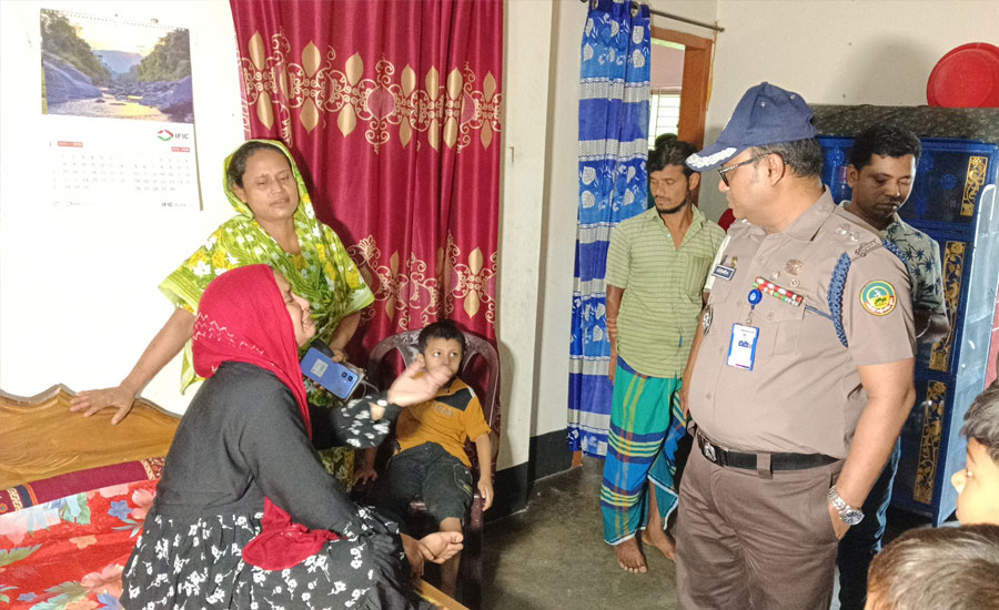 গাজীপুরে অটোরিকশা চালককে গলা কেটে হত্যা, অটোরিকশা ছিনতাই