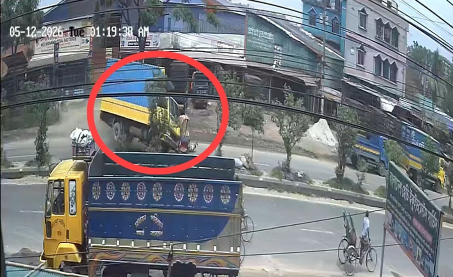 শ্রীপুরে বেপরোয়া কভার্ডভ্যানের চাপায় রিকশাচালক নিহত