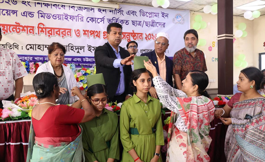 চট্টগ্রাম মা ও শিশু হাসপাতালে মানবিকতার পাঠ দিলেন ডিসি জাহিদ