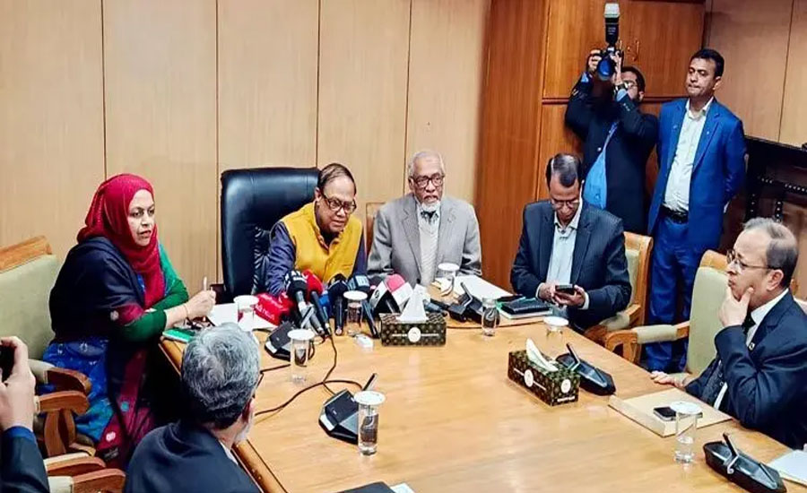 সম্মিলিত ইসলামী ব্যাংক নিয়ে অনিশ্চয়তা কেন, জমা অর্থ কবে পাবেন গ্রাহক?