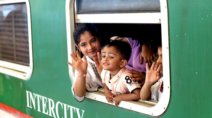 ঈদযাত্রা: এক ঘণ্টায় ট্রেনের টিকেট শেষ