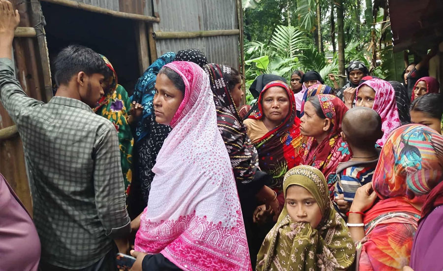 গোয়াইনঘাটে গভীর রাতে ঘরে ঢুকে ছুরিকাঘাতে বৃদ্ধার মৃত্যু, নাতনি আশঙ্কাজনক