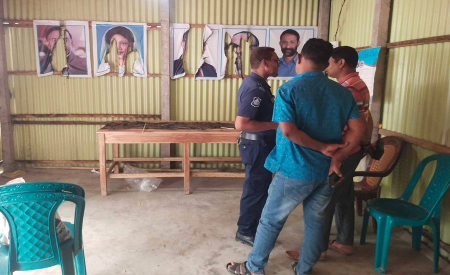 গভীর রাতে অগ্নিসংযোগে সরিষাবাড়ীতে বিএনপির কার্যালয় ক্ষতিগ্রস্ত