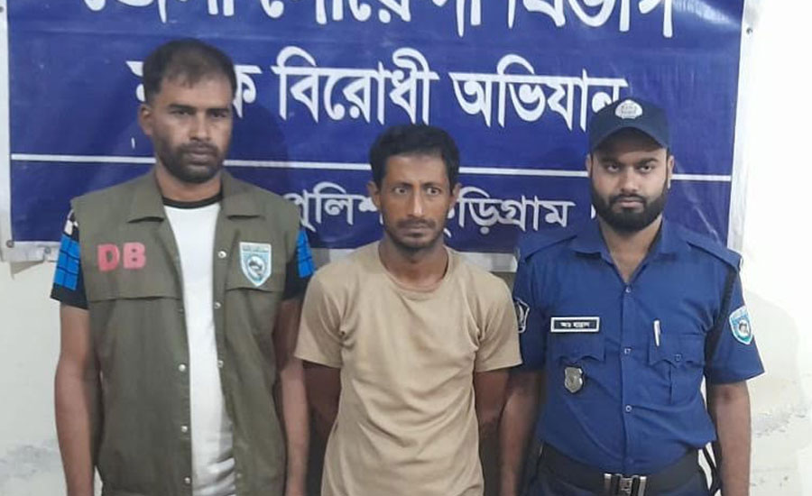 কুড়িগ্রামের ফুলবাড়ীতে ৯৬০ পিস ইয়াবাসহ ১ মাদক কারবারি গ্রেফতার