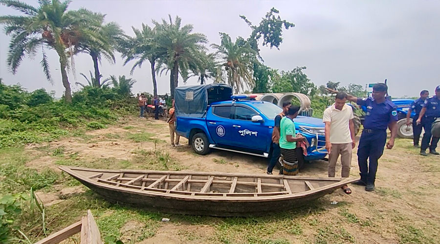আত্রাইয়ে আঞ্চলিক মহাসড়কে যানবাহন থামিয়ে গণডাকাতি