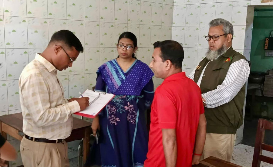 সিংড়ায় ভোক্তা অধিকার আইনে দুই মিষ্টির দোকানকে জরিমানা