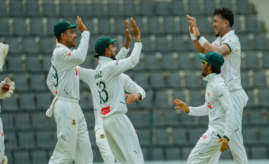 রানার পর মিরাজের আঘাত, চাপে পাকিস্তান