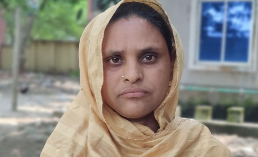 মায়ের জন্মের ১০ মাস আগে মেয়ের জন্ম!