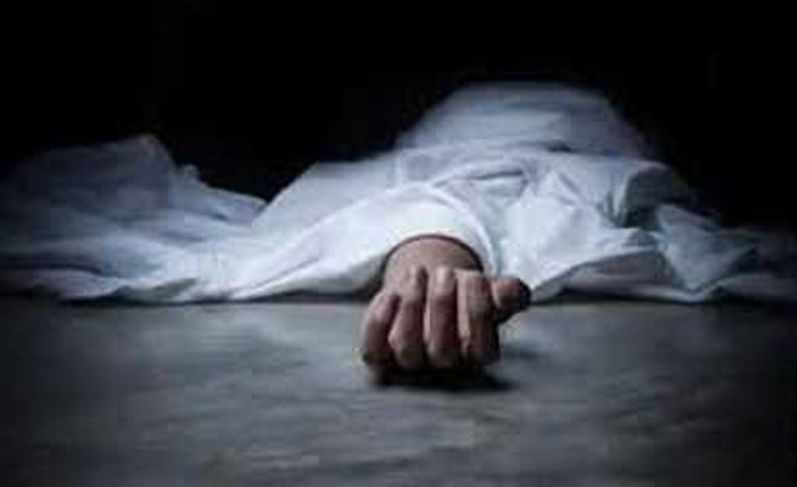 পত্নীতলায় পুকুর থেকে অজ্ঞাত ব্যক্তির মরদেহ উদ্ধার 