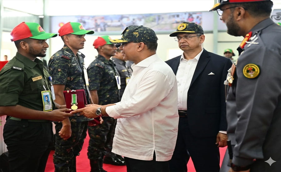 আনসার পদক পেলেন সুবর্ণচরের আব্দুর রহমান