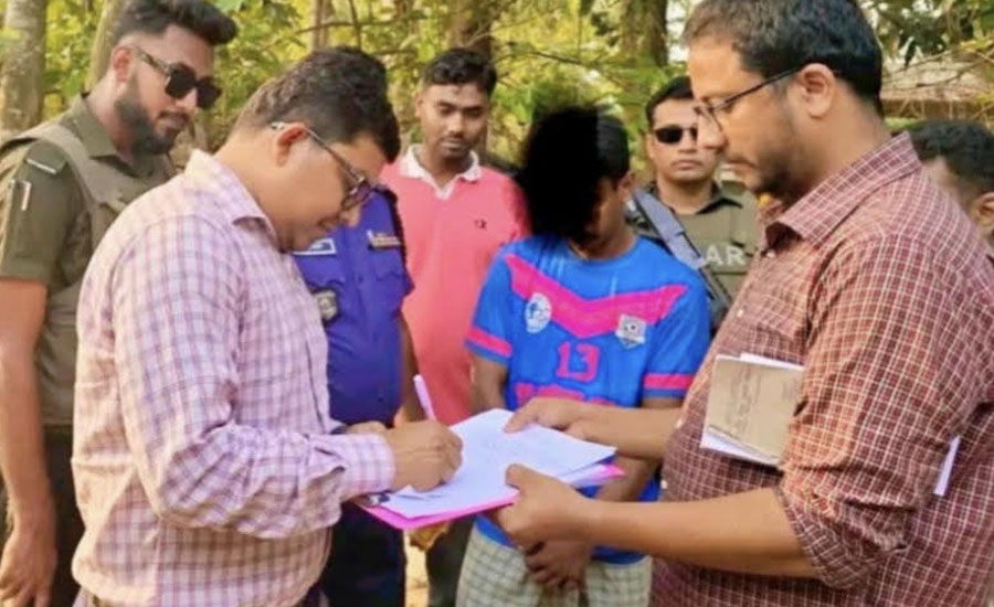 মহেশখালীতে মাদকবিরোধী মোবাইল কোর্ট অভিযান,ইয়াবা, গাঁজা ও চোলাই মদসহ যুবক আটক 