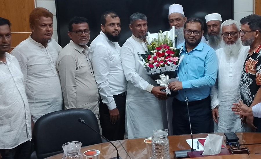 চাঁদপুরে শিক্ষা খাতে আলো ছড়াচ্ছেন বিশিষ্ট ব্যবসায়ী ও শিক্ষানুরাগী মোঃ আনোয়ার হোসেন খান