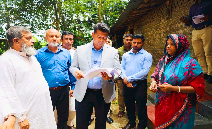 ফ্যামিলি কার্ড শুধু ভাতার কার্ড নয়, মানবিক বাংলাদেশ গড়ার ভিত্তি: চট্টগ্রামের ডিসি