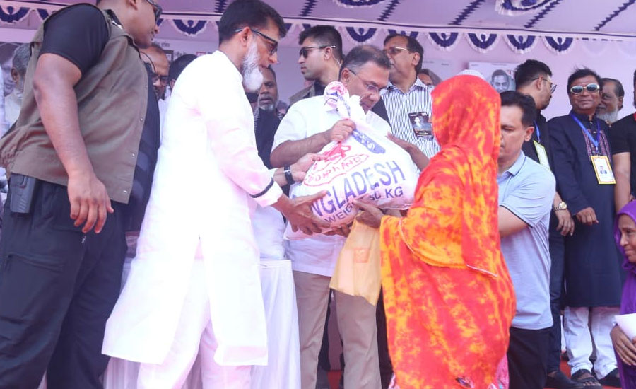 খিলগায়ের জোড় পুকুর মাঠে প্রধানমন্ত্রী 