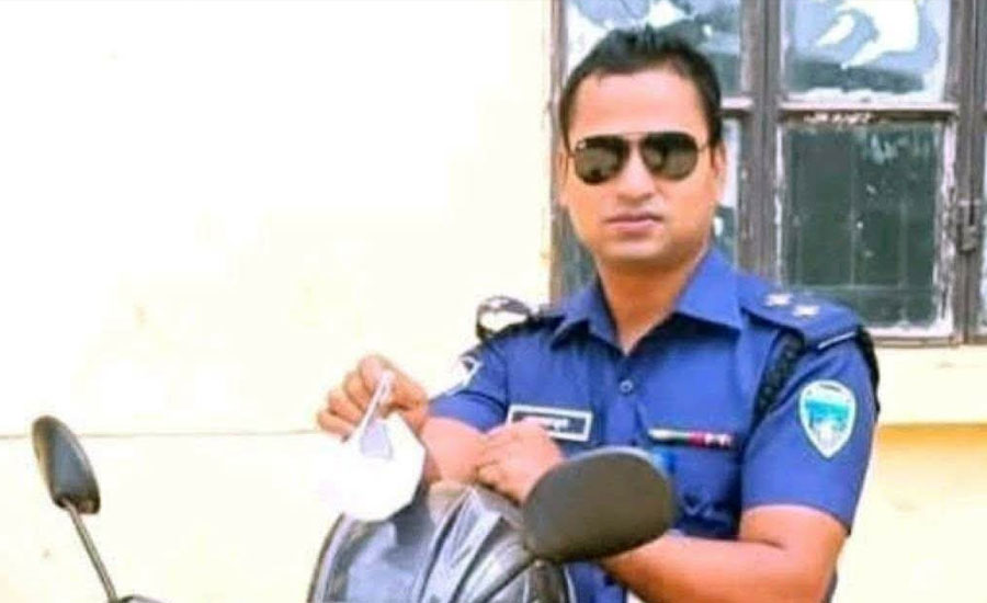 চকরিয়ায় ভিকটিমকে উদ্ধার অভিযান ঘিরে মারধর : পুলিশের গাড়ি ভাংচুর