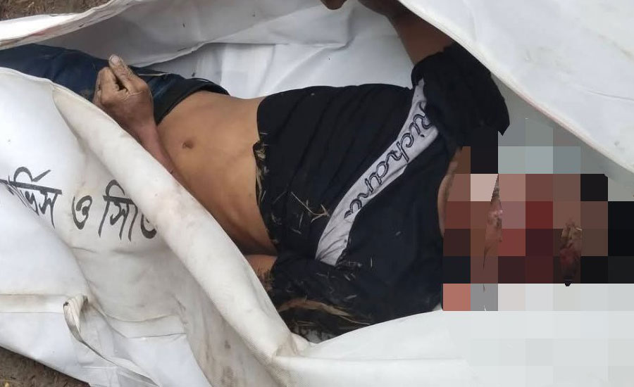 রাতের আঁধারে খাদে মিলল যুবকের মরদেহ, পাশে ভ্যানগাড়ি