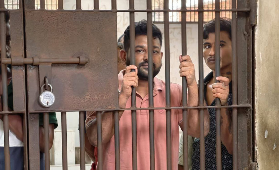 যশোরে স্বেচ্ছাসেবক লীগ নেতা সুমন আটক