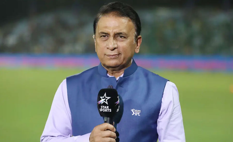 এক ফোন কলে থেমে গেল গাভাস্কারের বক্তৃতা