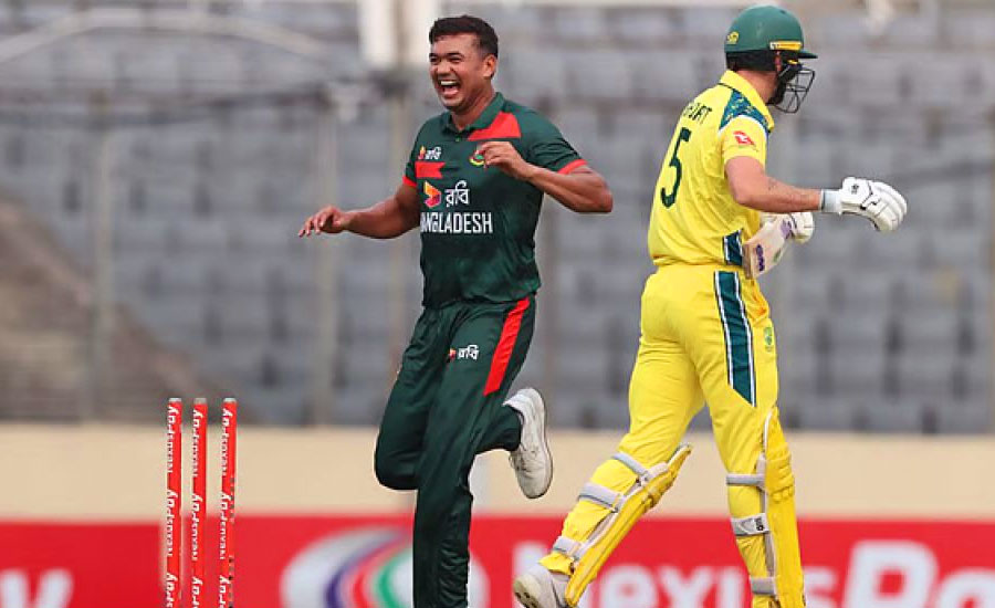 ২ রানেই দুই উইকেট হারাল অস্ট্রেলিয়া