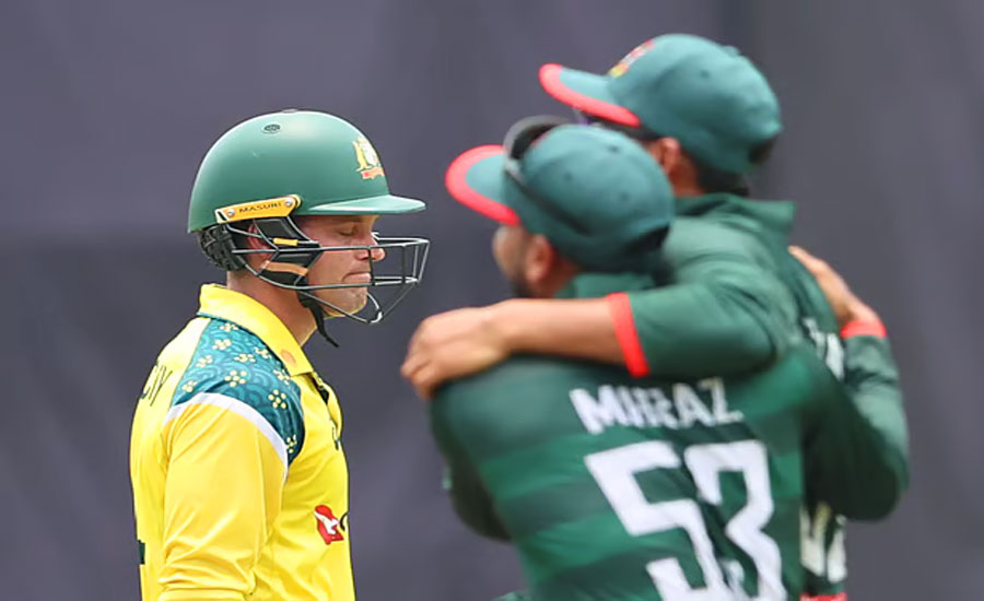 ৬ উইকেট হারিয়ে আরও বিপদে অস্ট্রেলিয়া