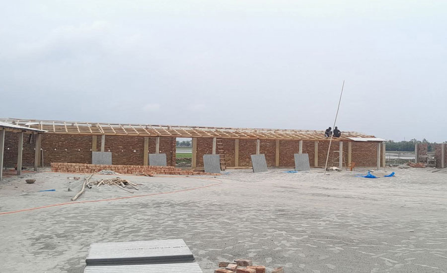 পাইকগাছায় পাউবোর জমি বেদখল, ব্যবসা প্রতিষ্ঠান নির্মাণে মরিয়া প্রভাবশালী চক্র