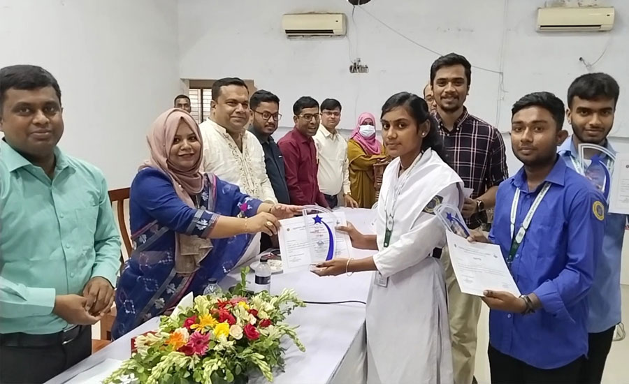 ‎তালায় বিজ্ঞান প্রকল্প ও স্টার্টআপ প্রদর্শনী অনুষ্ঠিত!