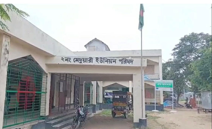 ভালুকায় সরকারি জমি দখল নিয়ে চাঞ্চল্য, তদন্তে নামছে প্রশাসন