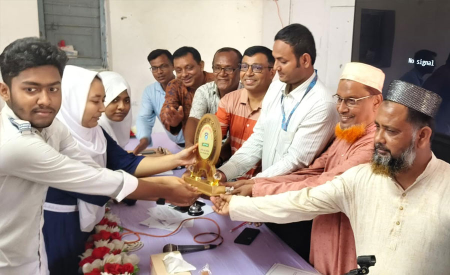 আলফাডাঙ্গায় দুর্নীতি বিরোধী বিতর্ক প্রতিযোগিতা অনুষ্ঠিত: চ্যাম্পিয়ন আরিফুজ্জামান পাইলট সরকারি উচ্চ বিদ্যালয়