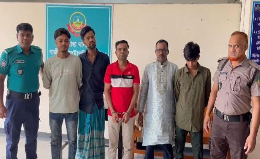 চ্যানেল এসের সাংবাদিক নির্যাতন মামলা: আদালতের আদেশে ৫ আসামির ২ দিনের রিমান্ড