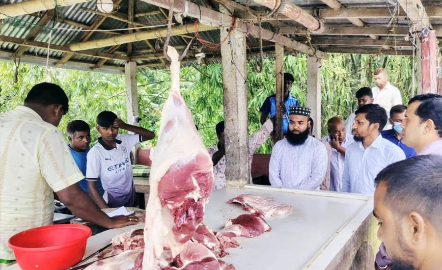 ফুলবাড়ীতে লাইসেন্স ও মূল্য তালিকা না থাকায় ৪ মাংস বিক্রেতাকে জরিমানা