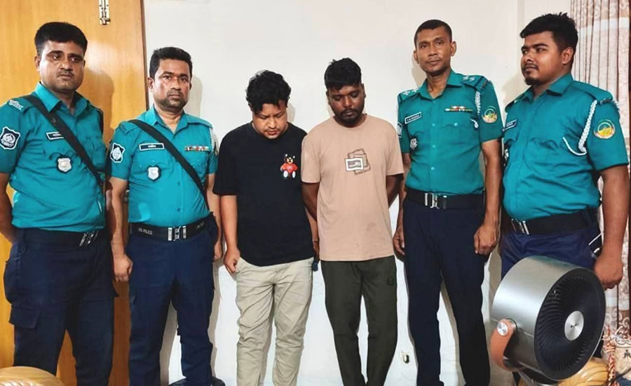 টঙ্গীতে পুলিশের বড় অভিযান: ১০ হাজার ৫০০ ইয়াবা ও ৫৮ লাখ টাকা উদ্ধার, আটক ২