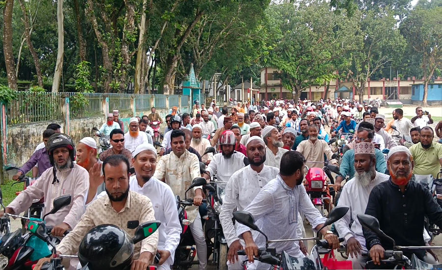 ফুলবাড়ীতে জামায়াত প্রার্থী সুজার মোটরসাইকেল শোভাযাত্রা 