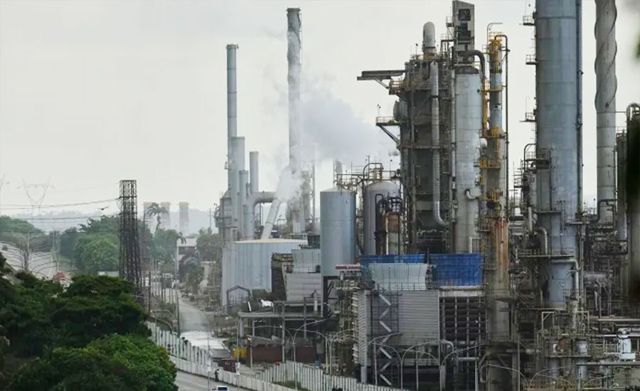 বিশ্ববাজারে তেলের ভবিষ্যৎ এখন চীনের হাতে