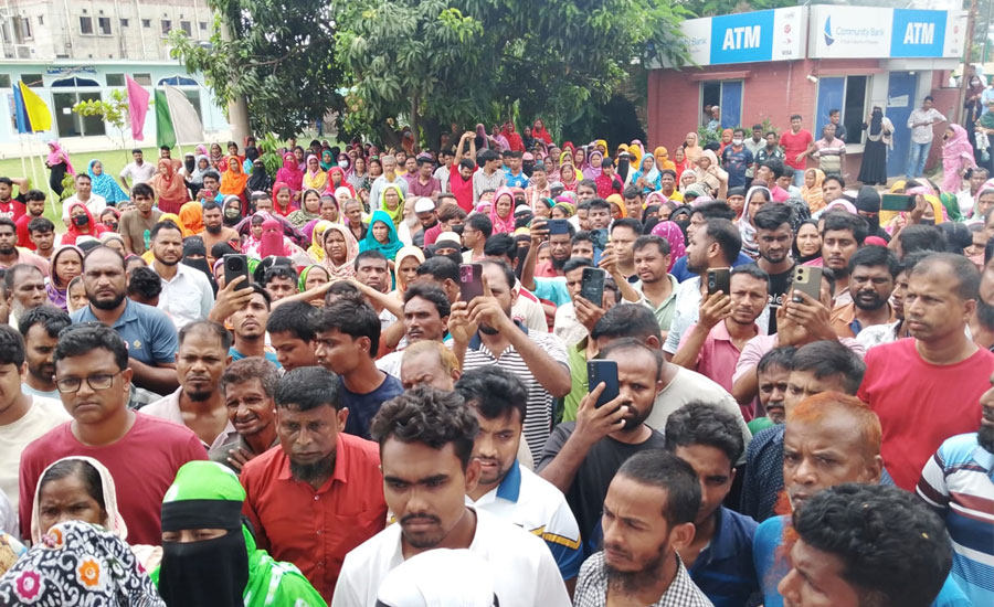 এক ঘোষণায় পথে বসলেন ১,৮০০ শ্রমিক! গাজীপুরের পোশাক কারখানা স্থায়ীভাবে বন্ধ
