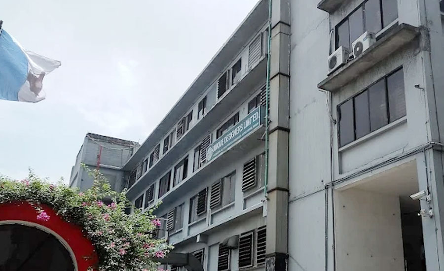এক ঘোষণায় পথে বসলেন ১,৮০০ শ্রমিক! গাজীপুরের পোশাক কারখানা স্থায়ীভাবে বন্ধ