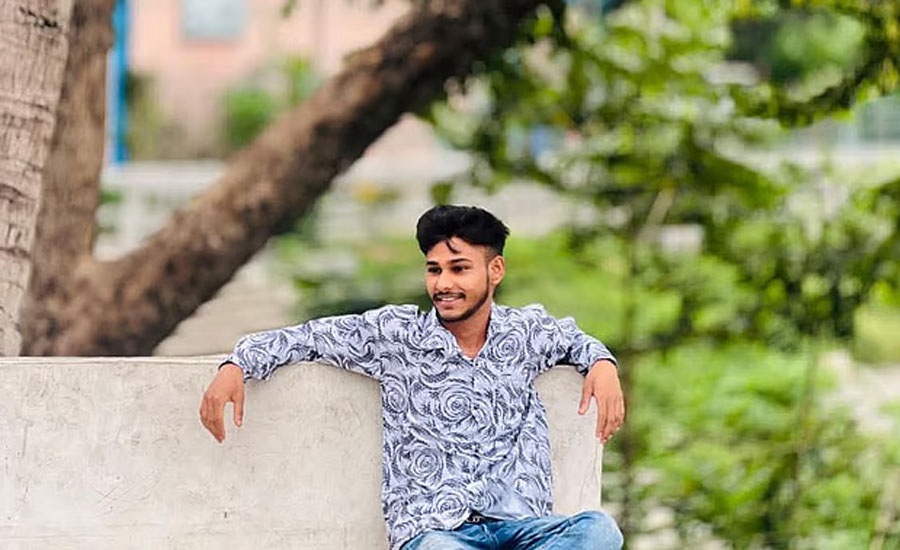 তুরাগে সুমন-আরিফের লাশ, কেন মুখ খুলছেন না বাবা-মা? 
